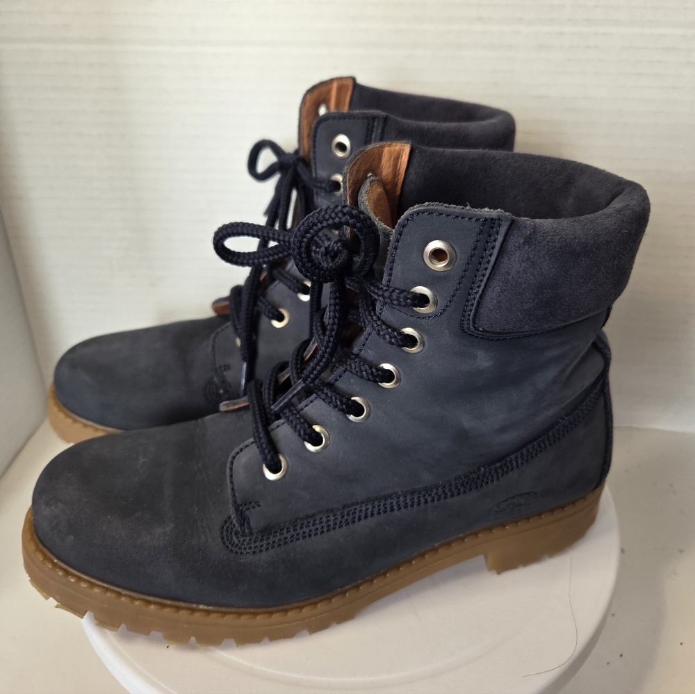 Softwalk Women's Navy Blue Lug Sole Suede Hiking Style Boots Size 8 Or 38